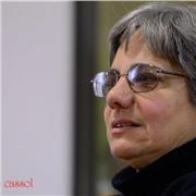 Insegnante di storia con laurea in filosofia Specializzata in storia moderna